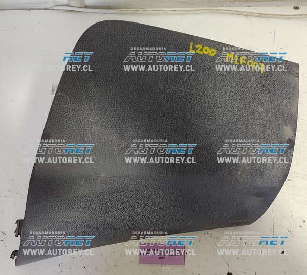 Airbag Copiloto (MLF007) Mitsubishi L200 2.4 4×2 Diesel 2019 $200.000 + IVA