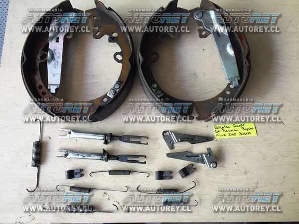 Balatas con resorte de ambas ruedas traseras Toyota Hilux 2008 $25.000