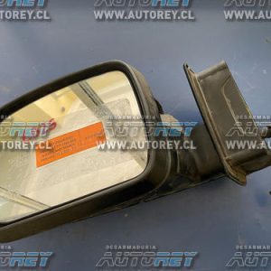Espejo izquierdo sin tapa y detalle (LD25) Land Rover Discovery 4 2011 $100.000 mas iva