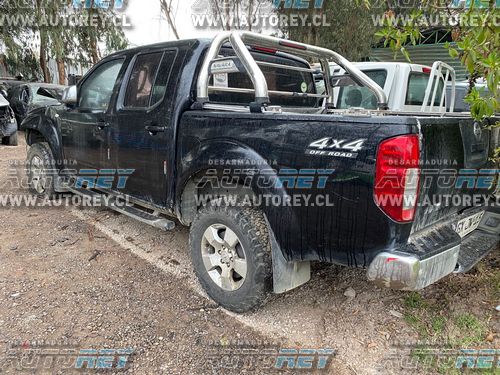 Septiembre 2022 – Nissan Navara LE 4×4 automatica 2014