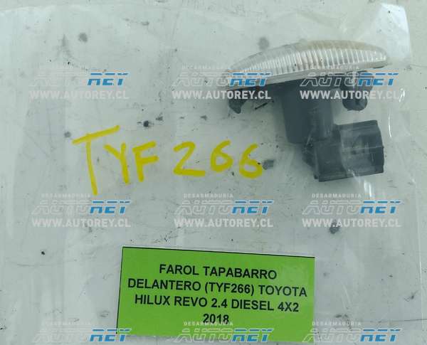 Farol Tapabarro Delantero (TYF266) Toyota Hilux Revo 2.4 Diesel 4×2 2018 $10.000 + IVA