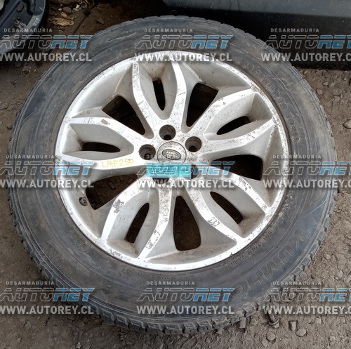 Llanta Aluminio Con Neumático 235 60 R18 (LRF250) Land Rover Freelander 2 2.0 2014 $150.000 + IVA (P
