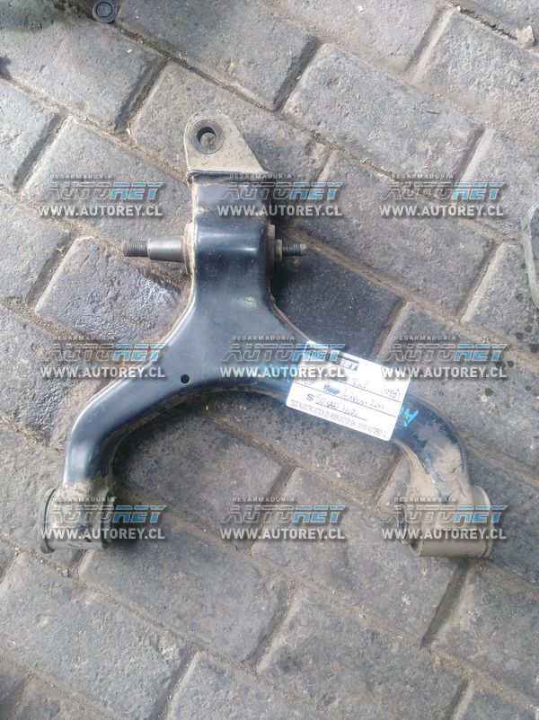 Bandeja inferior izquierda Ssangyong Actyon 4×4 2007 al 2012 $40.000 mas iva