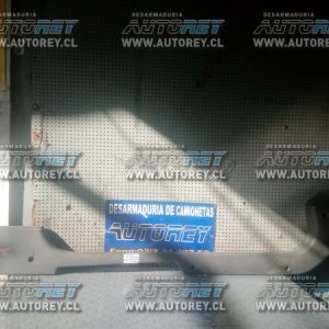 Cubre zócalo delantero izquierdo Peugeot Partner 2003 al 2012 $10.000 mas iva