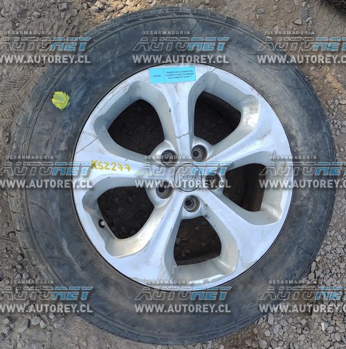 Llanta Aluminio Con Neumático Malo (KSZ277) Kia Sorento 2014 Diesel $50.000 + IVA (Parcela)