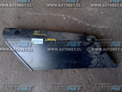 Moldura Exterior Pilar Trasero Derecho (LRR296) Land Rover Range Rover 3.0 $40.000 + IVA