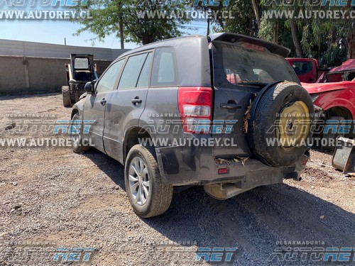 Dic 2021 – SUZUKI GRAN NOMADE GLX 4X4 2.4 AUTOMATICA 2020 BENCINERA