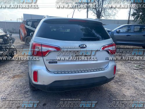 Octubre 2022 – Kia Sorento 2014 Diesel automatica 4×4 andando