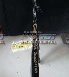 Plumilla limpia parabrisa izquierda Ssangyong Stavic 2016 $10.000 mas iva