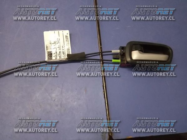 Manilla interior puerta delantera izquierda Suzuki Grand Nomade 2016 $5.000 mas iva.JPG