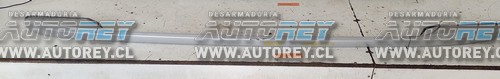 Barra Techo Izquierda (KSZ207) Kia Sorento 2014 Diesel $30.000 + IVA