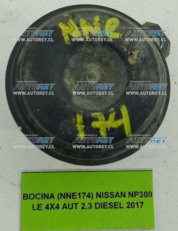 Bocina (NNE174) Nissan NP300 LE 4×4 AUT 2.3 Diesel 2017 $8.000 + IVA