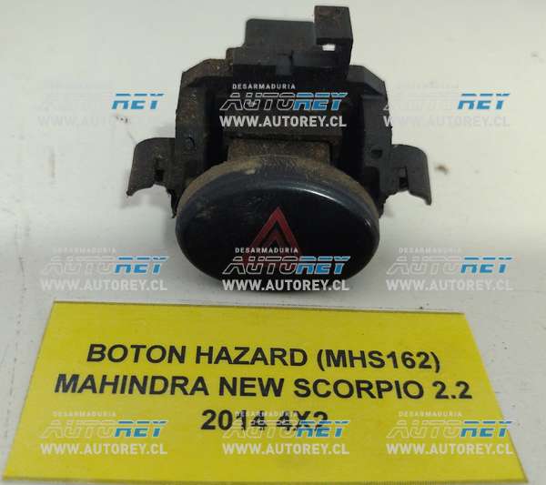 Botón Hazard (MHS162) Mahindra New Scorpio 2.2 2014 4×2 $10.000 + IVA