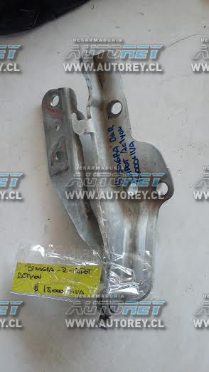 Bisagra capot derecha Ssangyong Actyon 2007 al 2012 $10.000 mas iva (2)