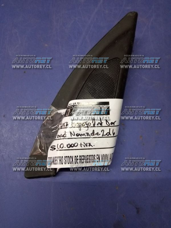 Moldura interior espejo derecho Suzuki Gran Nomade 2016 $5.000 mas iva.JPG