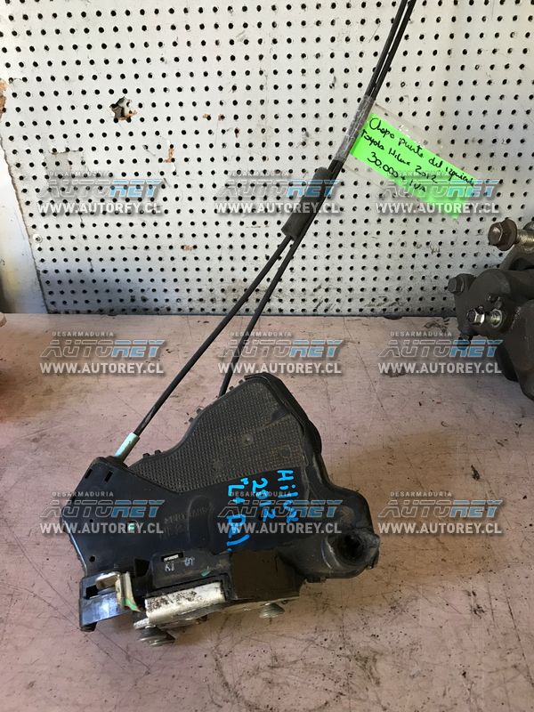 Chapa puerta delantera izquierda Toyota Hilux 2007 al 2015 $20.000 más IVA (2)