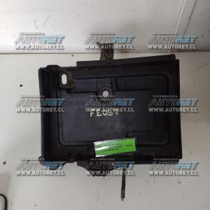Porta Batería AG13-10723-AF (FE057) Ford Explorer 3.5 4×4 Limited 2015 $20.000 + IVA