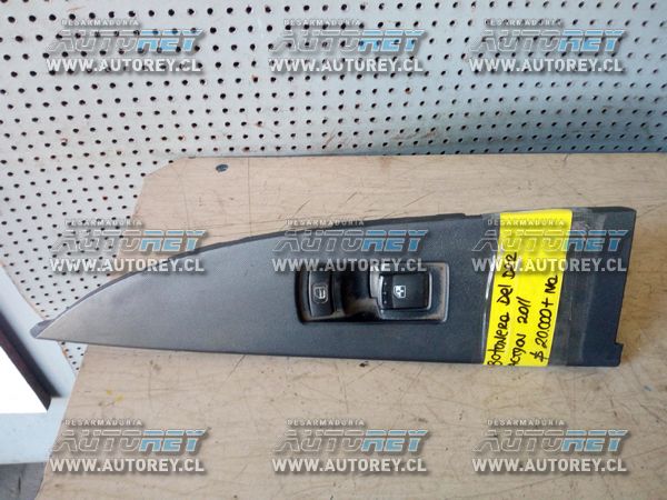 Boton alza vidrio puerta delantera derecha Ssangyong Actyon 2007 al 2012 $10.000 mas iva (8)