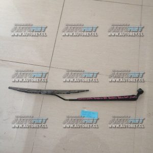 Plumilla limpia parabrisa derecho Daihatsu Terios 2015 $15.000 mas iva