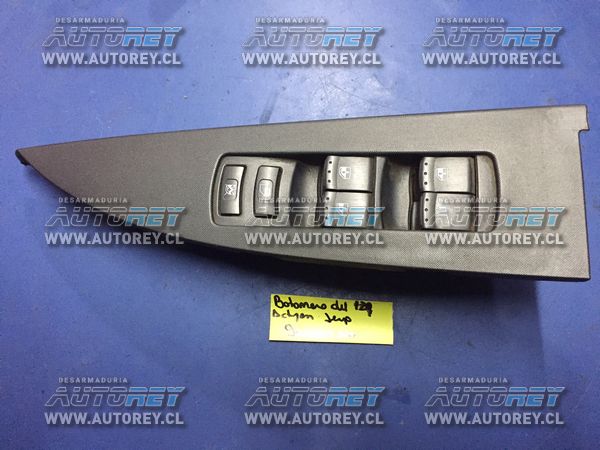 Botonera alza vidrio puerta delantera izquierda Ssangyong Actyon 2007 al 2012 $40.000 mas iva (4)
