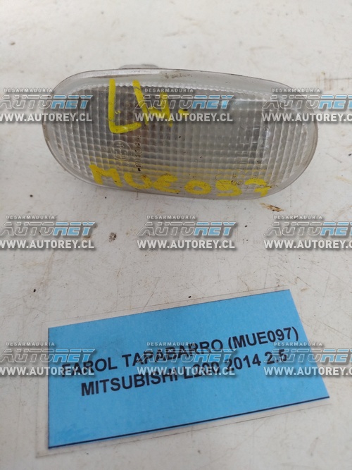 Farol Tapabarro (MUE097) Mitsubishi L200 2014 2.5 $10.000 + IVA