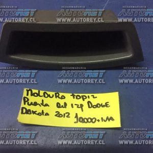 Moldura tapiz puerta Dodge Dakota 2012 3.7 $5.000 mas iva (2)