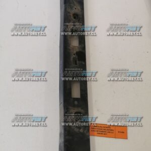 Moldura Patente Parachoque Delantero (L643) Mitsubishi L200 2.4 Dakar 2017 $15.000 + IVA