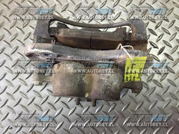 Caliper delantero derecho Ssangyong Actyon 2007 al 2012 $30.000 más iva (2)