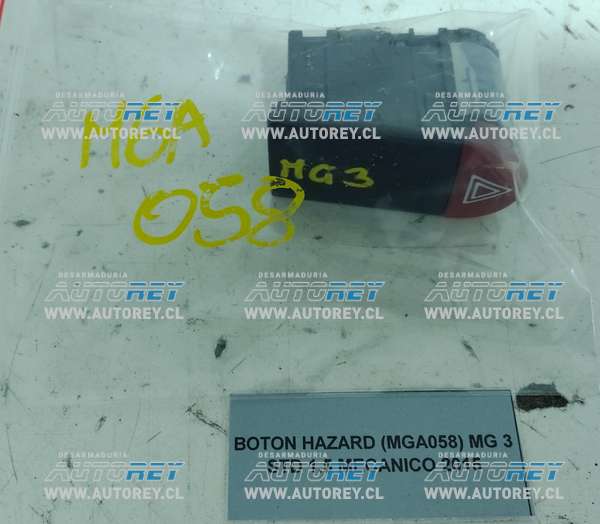 Botón Hazard (MGA058) MG 3 STD 1.5 Mecánico 2015 $10.000 + IVA.jpeg