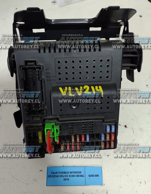 Caja Fusible Interior (VLV214) Volvo XC90 Diesel 2010 $100.000 + IVA