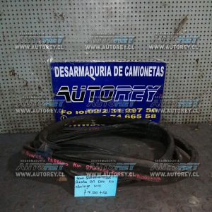 Goma Contorno Pilar Puerta Delantera Derecha Kia Sportage 2014 $10.000 mas iva