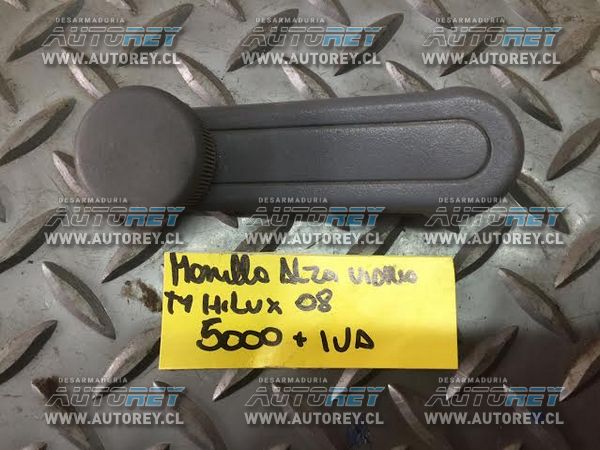 Manilla alza vidrio mecanico Toyota Hilux 2007 al 2015 $5.000 más iva