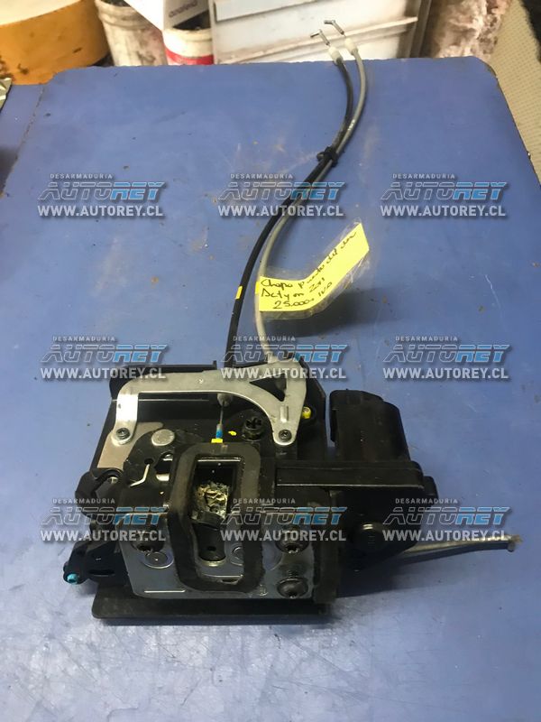 Chapa puerta delantera derecha Ssangyong Actyon 2007 al 2012 $15.000 más iva (2)