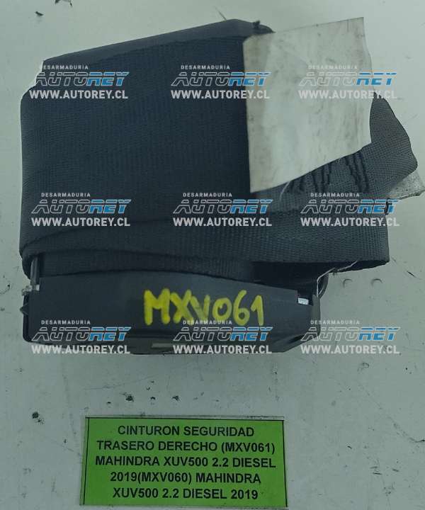 Cinturón Seguridad Trasero Derecho (MXV061) Mahindra XUV500 2.2 Diesel 2019 $30.000 + IVA