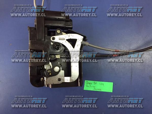 Chapa puerta delantera izquierda Ssangyong Actyon 2007 al 2012 $15.000 más iva (3)