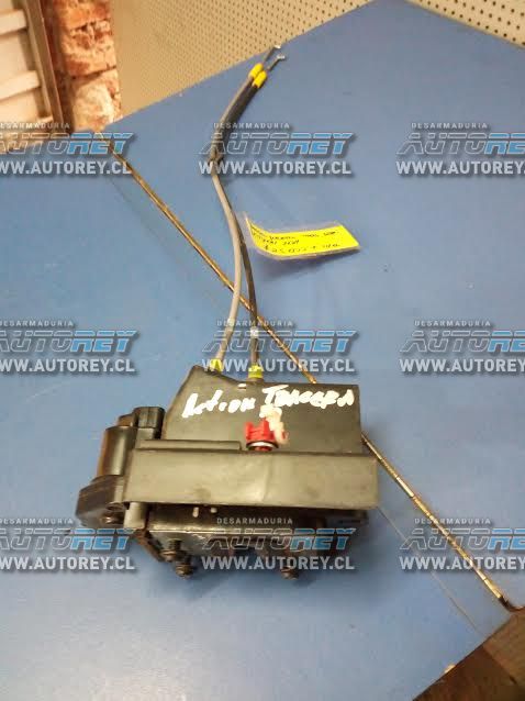 Chapa puerta trasera derecha Ssangyong Actyon 2007 al 2012 $15.000 más iva (4)