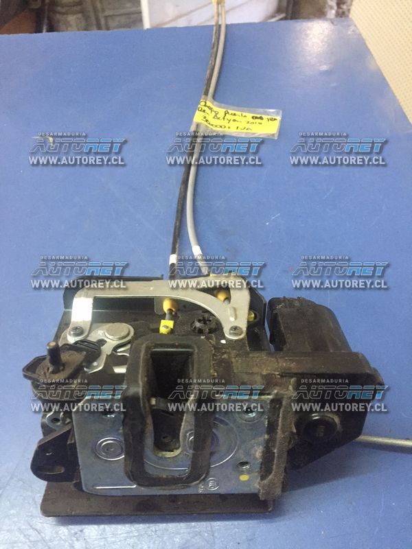 Chapa puerta trasera derecha Ssangyong Actyon 2007 al 2012 $15.000 más iva (5)