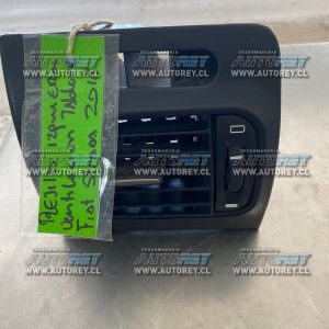Rejilla izquierda ventilación tablero Fiat Strada 2018 $10.000 mas iva