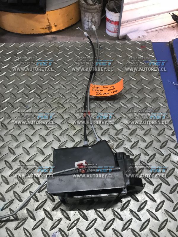 Chapa puerta trasera izquierda Ssangyong Actyon 2007 al 2012 $15.000 más iva (5)