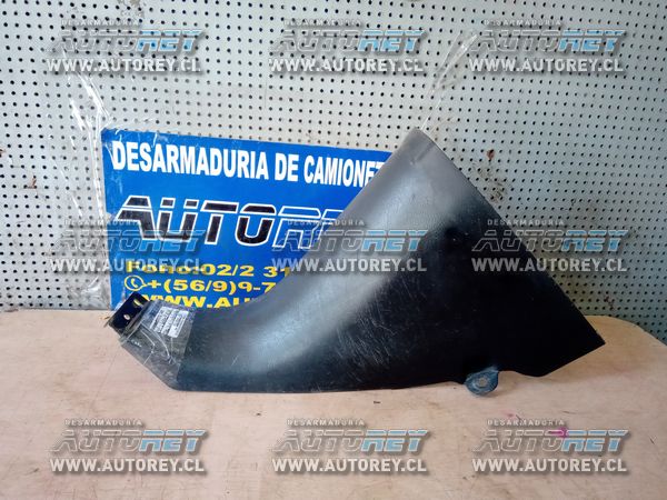 tapiz cubre pilar delantero inferior izquierdo Toyota Tundra 2015 $15.000 más iva