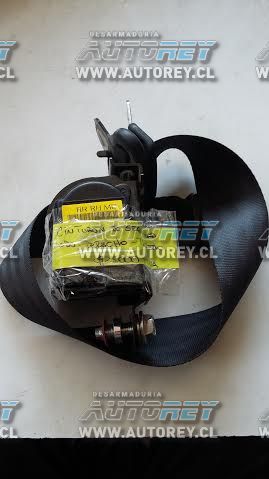 Cinturon seguridad trasero derecho Ssangyong Actyon 2007 al 2012 $10.000 mas iva (3)