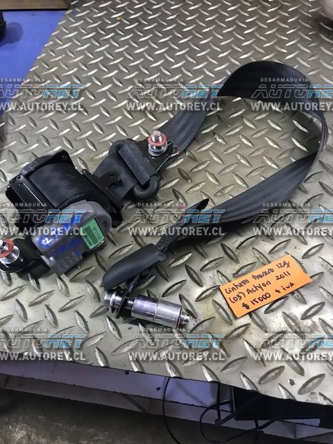 Cinturon seguridad trasero izquierdo Ssangyong Actyon 2007 al 2012 $10.000 mas iva (2)