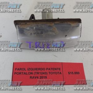 Farol Izquierdo Patente Portalón (TR1243) Toyota RAV4 2019 $10.000 + IVA