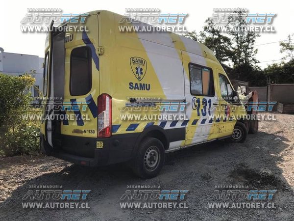 AMBULANCIA FORD TRANSIT