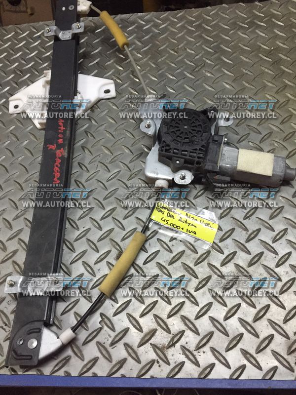 Cremallera alza vidrio electrica puerta trasera derecha Ssangyong New Actyon 2007 al 2012 $30.000 m
