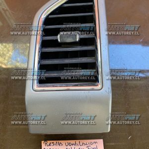 Rejilla ventilacion derecha tablero Ford F150 2018 $20.000 mas iva