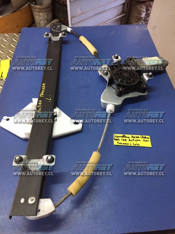 Cremallera alza vidrio electrica puerta trasera izquierda Ssangyong New Actyon 2007 al 2012 $30.000