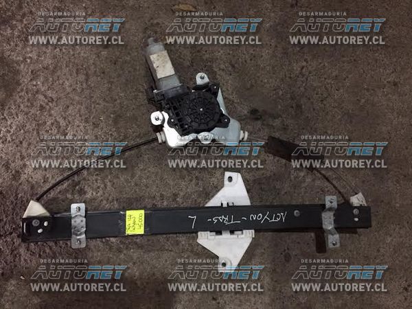Cremallera alza vidrio electrica puerta trasera izquierda Ssangyong New Actyon 2007 al 2012 $30.000