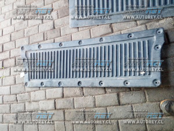 Cubre portalon Ssangyong Actyon Pick up 2007 al 2012 $20.000 mas iva (2)