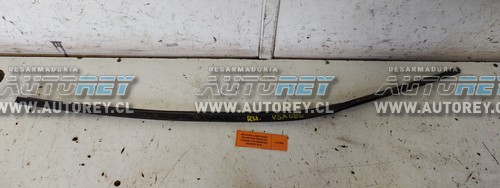 Moldura Lame Vidrio Delantero Derecho (VSA086) Volkswagen Saveiro 2016 $10.000 + IVA